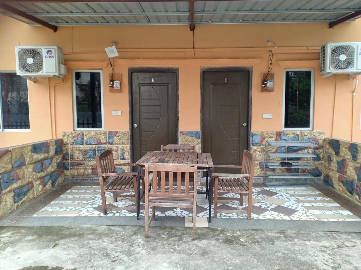 Homestay Pekan Ранау Екстериор снимка
